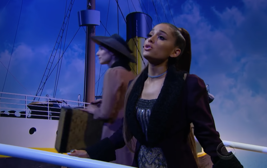 Джеймс Корден и Ариана Гранде превратили Титаник в пятиминутный мюзикл. Фото Скриншот видео канала The Late Late Show with James Corden., Скриншот Youtube
