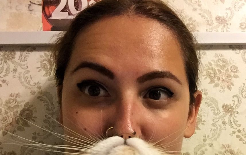 Меня зовут Анна, и у меня есть борода из кота! Точнее из моей кошки Булки. Фото Анна