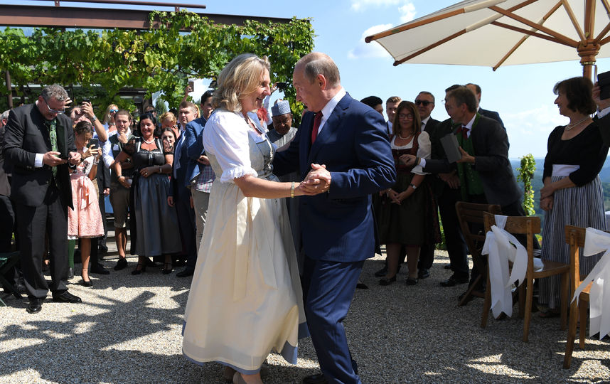 Владимир Путин рассказал о свадьбе главы МИД Австрии. Фото AFP