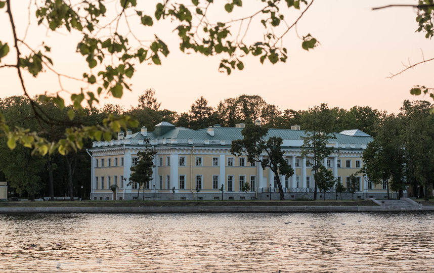 Каменноостровский дворец. 