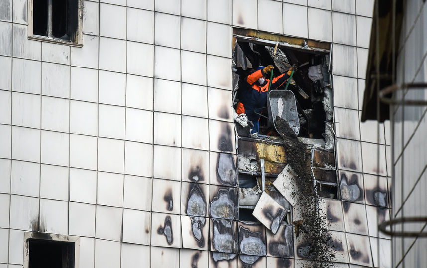 Пожар в торговом центре "Зимняя вишня". Фото AFP