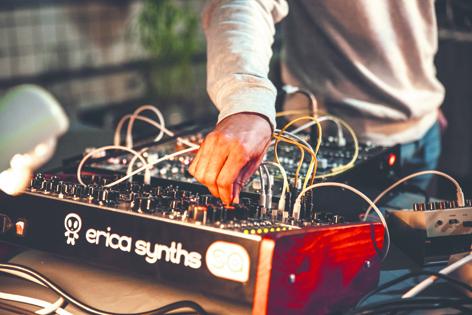 Synthposium. Synthposium.