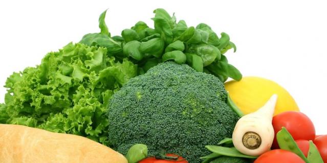 Клетчаткой богаты овощи, фрукты, бобовые и крупы. Клетчаткой богаты овощи, фрукты, бобовые и крупы.