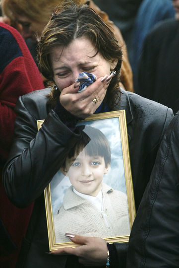 В ходе захвата погибли 314 заложника, 186 из которых - несовершеннолетние дети. Фото Getty