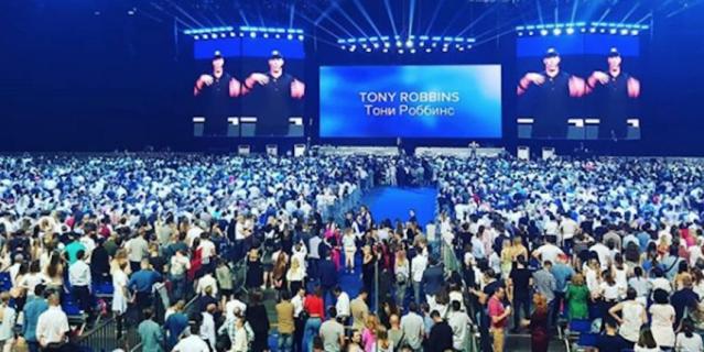 Семинар Тони Роббинса в "Олимпийском" посетили 26 тысяч человек. Семинар Тони Роббинса в "Олимпийском" посетили 26 тысяч человек.