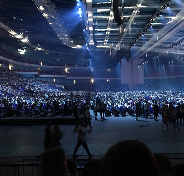 Семинар Тони Роббинса в "Олимпийском" посетили 26 тысяч человек. Фото Скриншот Instagram: rudenko0610
