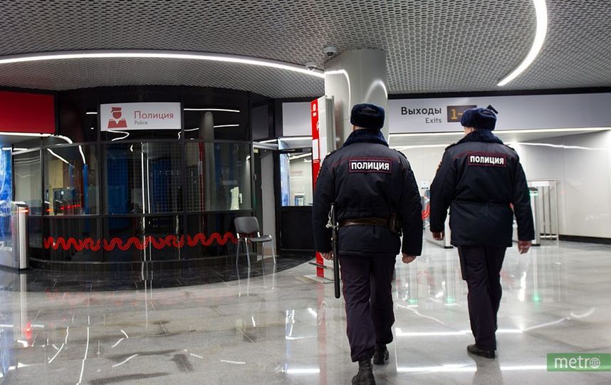 25-летний парень погиб на станции метро "Сходненская" в Москве. Фото Василий Кузьмичёнок