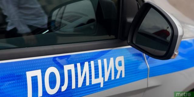 В Москве неизвестные на джипе украли шубы из магазина