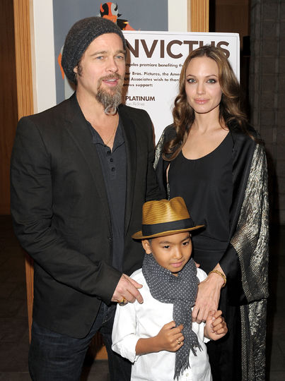 Анджелина Джоли с детьми. Фото Getty