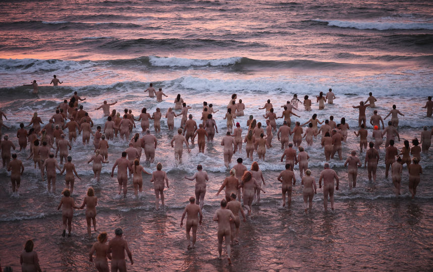 Группа голых женщин (71 фото)