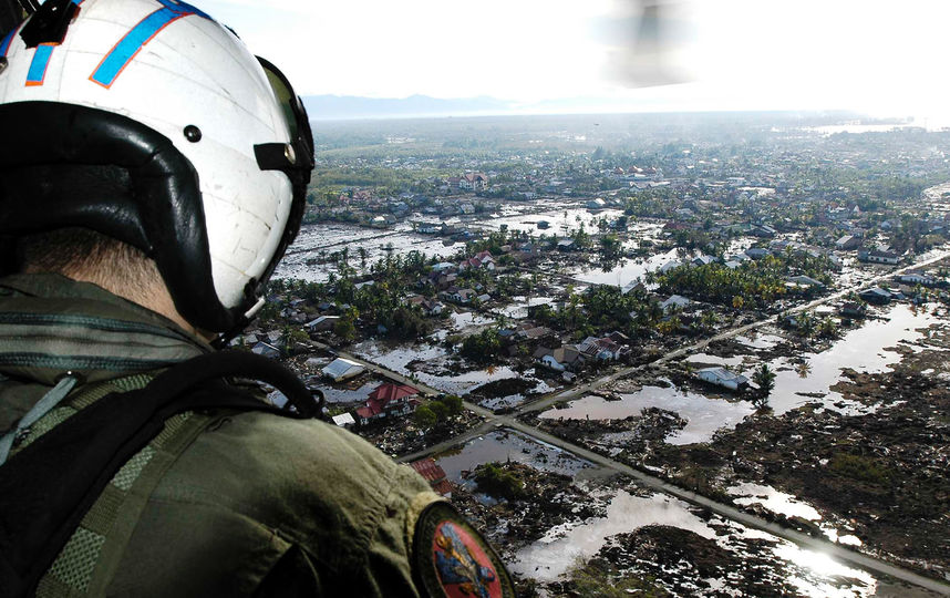 Число жертв землетрясения и цунами в Индонезии превысило 800 человек. Фото Getty