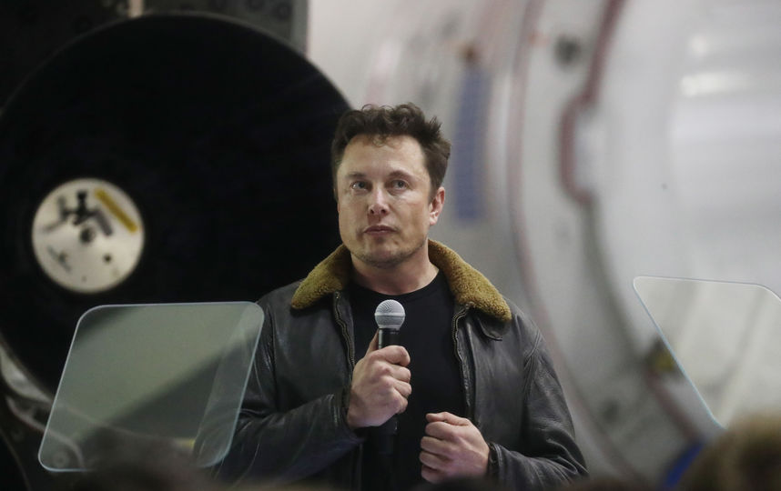 Илон Маск покинет совет директоров Tesla. Фото Getty