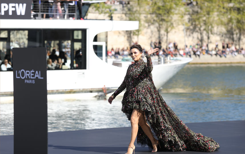 Ева Лонгория на на L'Oreal Fashion Show. Фото Getty