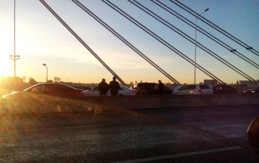Аварии на мосту Бетанкура. Фото ДТП и ЧП | Санкт-Петербург | Питер Онлайн | СПб, vk.com