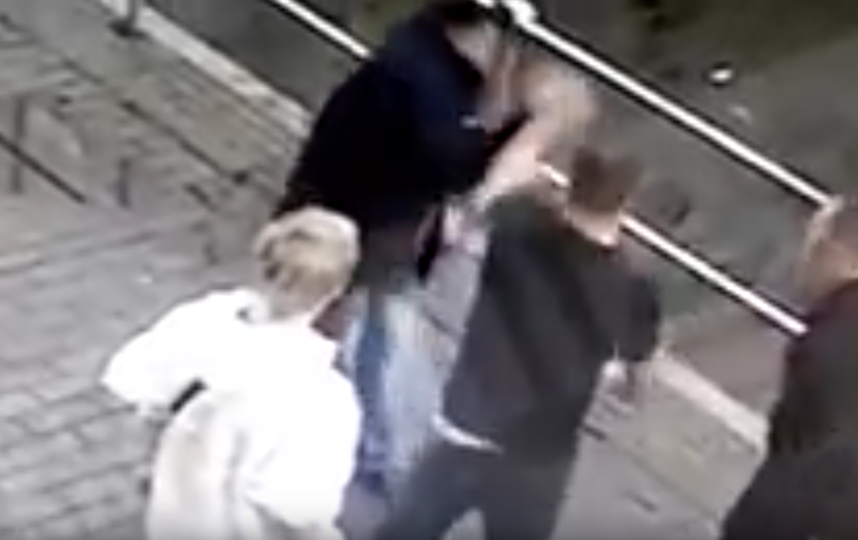 Нападение Кокорина и Мамаева на Виктора Соловьева. Фото Скриншот Youtube