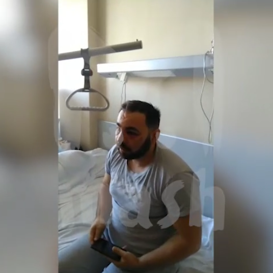 Виктор Соловьев в больнице после нападения футболистов. Фото Mash