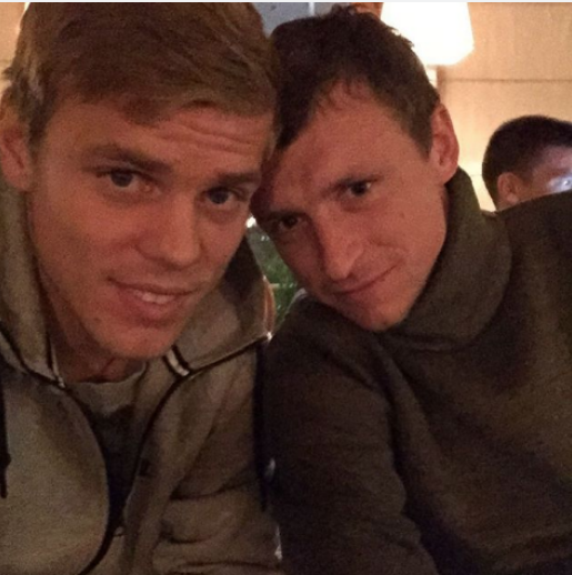 Футболисты Александр Кокорин и Павел Мамаев. Фото instagram.com/kokorin9/