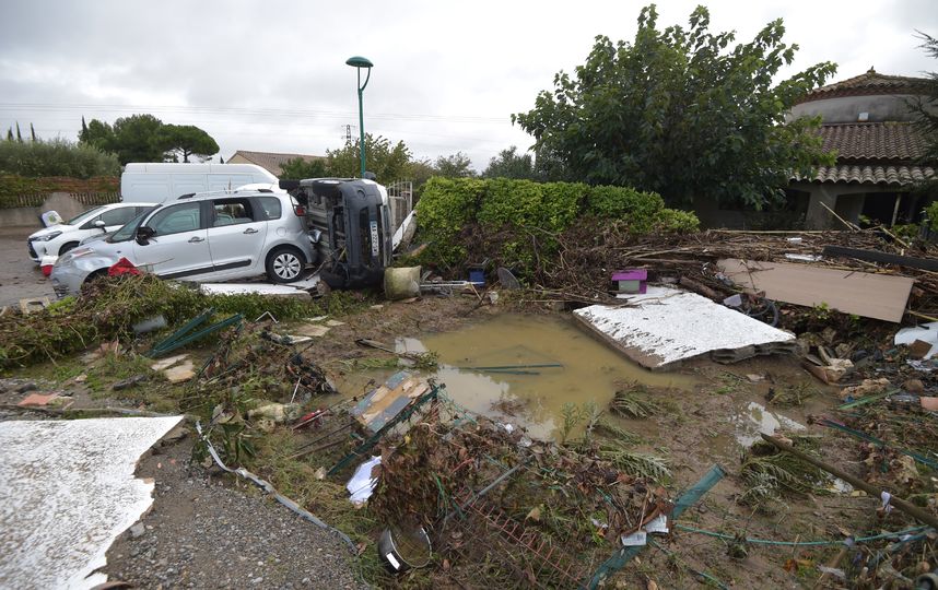 Сильнейший шторм пришёл на юго-запад Франции. Фото AFP