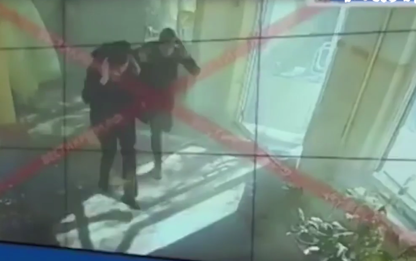 Стрельба в Керченском Политехническом колледже. Без цензуры мать видео