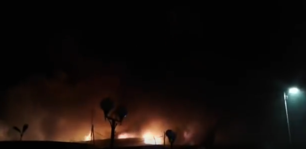 Крупный пожар в Астраханской области потушили. Фото Все - скриншот YouTube