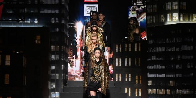 Показ коллекции Moschino x H&M в Нью-Йорке. Показ коллекции Moschino x H&M в Нью-Йорке.