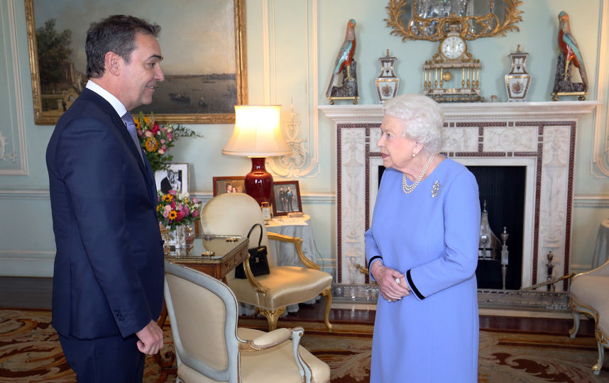 Стивен Маршалл и Елизавета II на встрече во дворце 23 октября 2018 года. Фото Getty