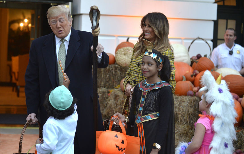 Дональд и Мелания Трамп в Белом доме в Хэллоуин. Фото Getty