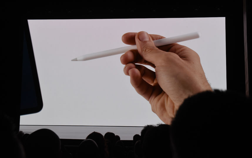 Новое перо Apple Pencil. Фото AFP