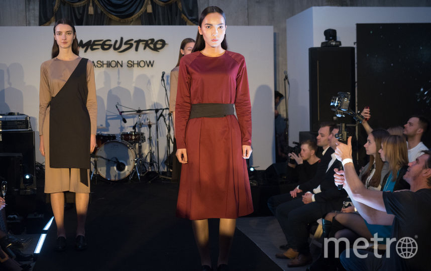  Megustro Fashion Show.   , "Metro"