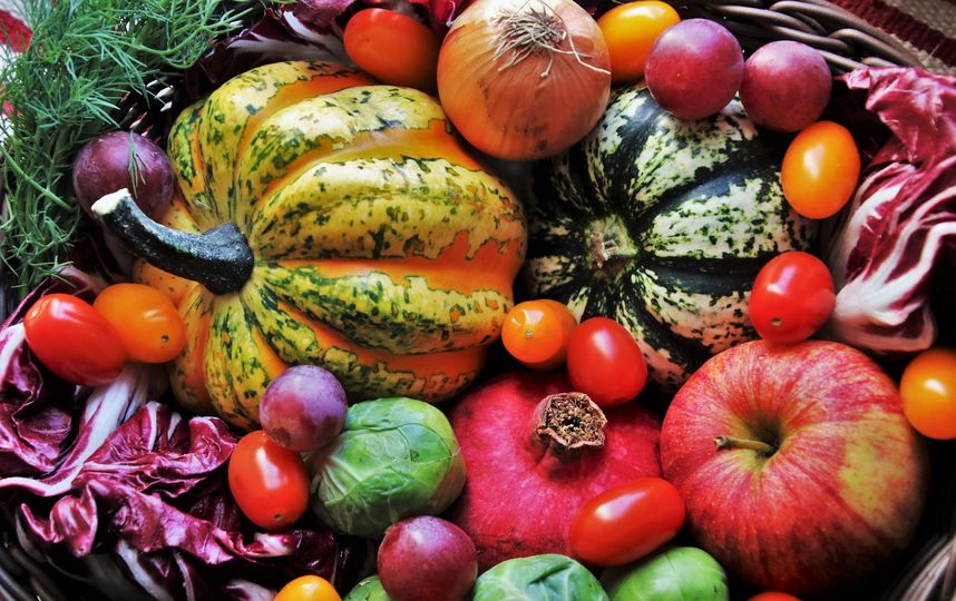 В 2021 году планируется добавить в продуктовую корзину больше овощей, фруктов и полезных белковых продуктов. Фото Pixabay