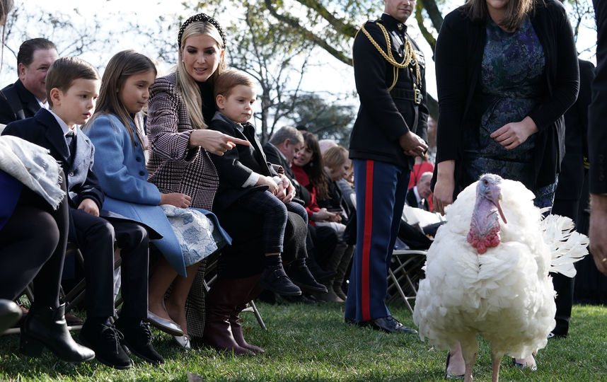 Иванка Трамп с мужем и детьми на церемонии. Фото Getty