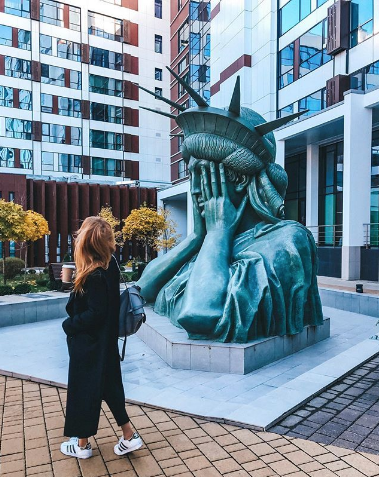 Статуя свободы в москве на нижней красносельской фото
