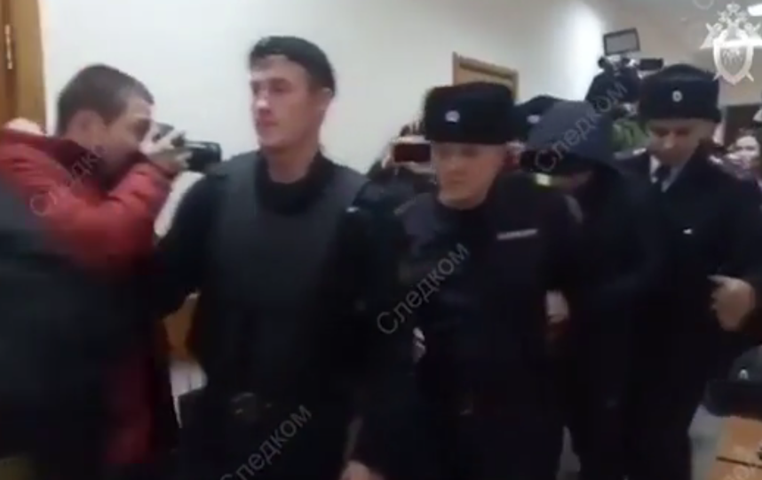 Суд по делу об изнасиловании в уфимской полиции. Фото скриншот видео Следком РФ