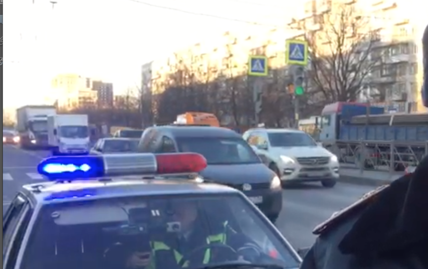 Скриншот видео с места ДТП УГИБДД по СПБ и ЛО. 