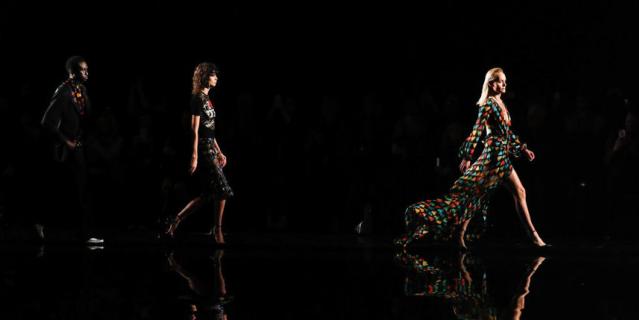 Показ Versace. Показ Versace.