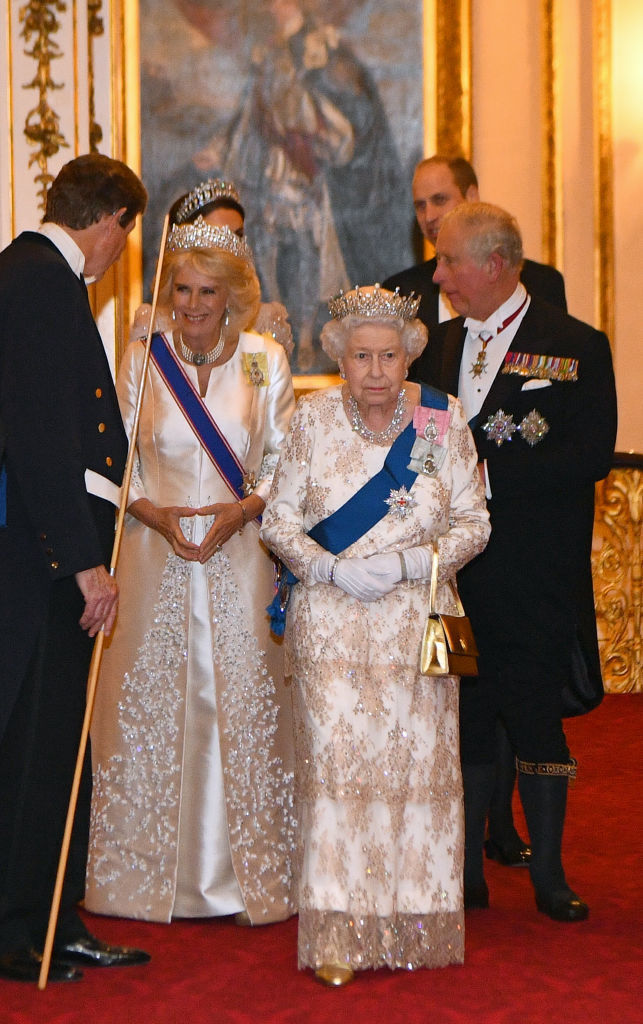 Королева Елизавета II, принц Чарльз и его супруга Камилла, принц Уильям и Кейт Миддлтон. Фото Getty