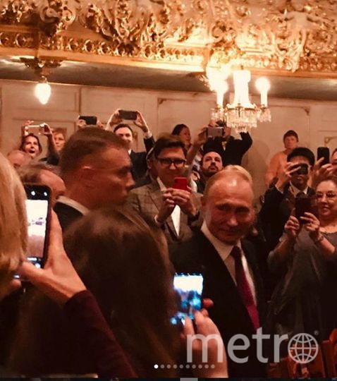 Путина снимали на телефон. Фото https://www.instagram.com/egor.stotskiy/, "Metro"