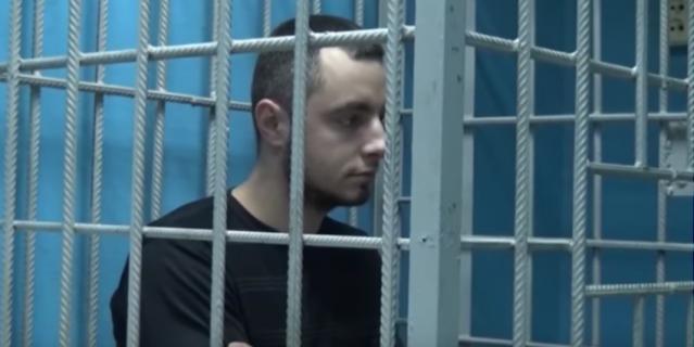 Дмитрий Грачёв на судебном заседании. Дмитрий Грачёв на судебном заседании.