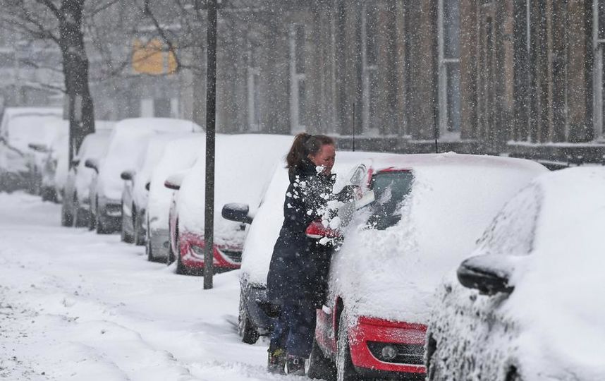 Снег в Петербурге пока в дефиците. Фото Getty