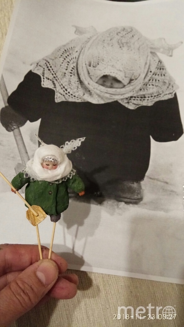 Бабуся стала украшением для подоконника. Фото vk.com ВРЕМЯ КУКОЛ №22 – выставка кукол и мишек Тедди, "Metro"