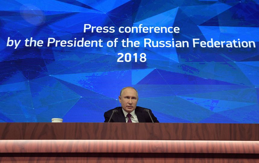 Владимир Путин на большой пресс-конференции для СМИ. Фото AFP