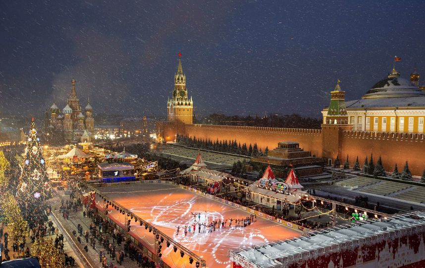 Москва готова к новогодним праздникам. Фото AFP