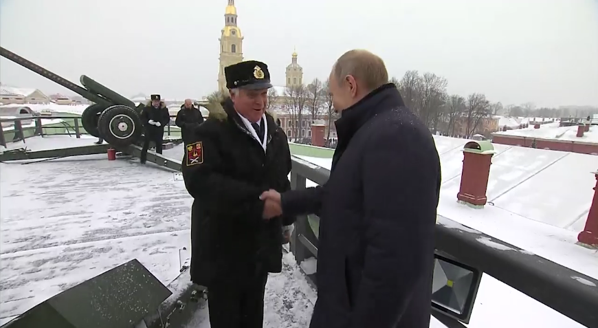 Кадры сюжета о визите президента. Фото Скриншот 78.ru