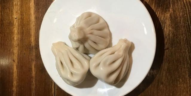 Хинкали из говядины и свинины. Хинкали из говядины и свинины.