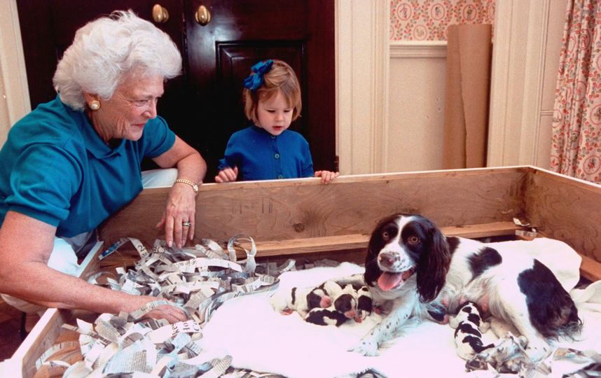 Барбара Буш и ее собака Милли. Фото Getty