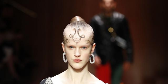 Шоу Burberry на Неделе моды в Лондоне. Шоу Burberry на Неделе моды в Лондоне.