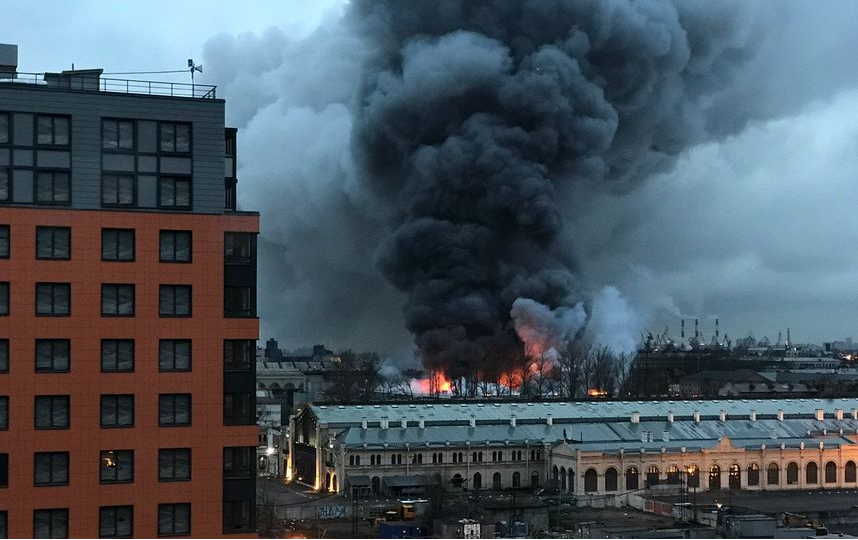 Пожар в гипермаркете "Лента" в 2018 году. Фото ДТП и ЧП | Санкт-Петербург | Питер Онлайн | СПб, vk.com