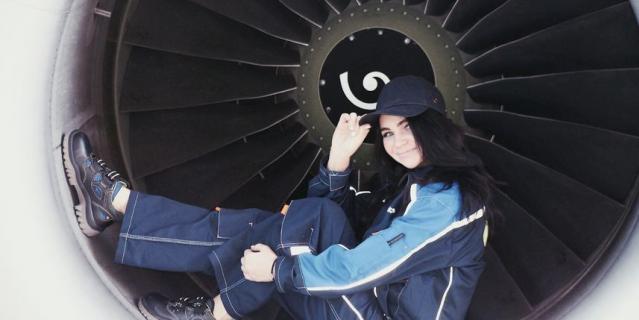 Авиамеханик из Новосибирска Татьяна Кожевина. Авиамеханик из Новосибирска Татьяна Кожевина.