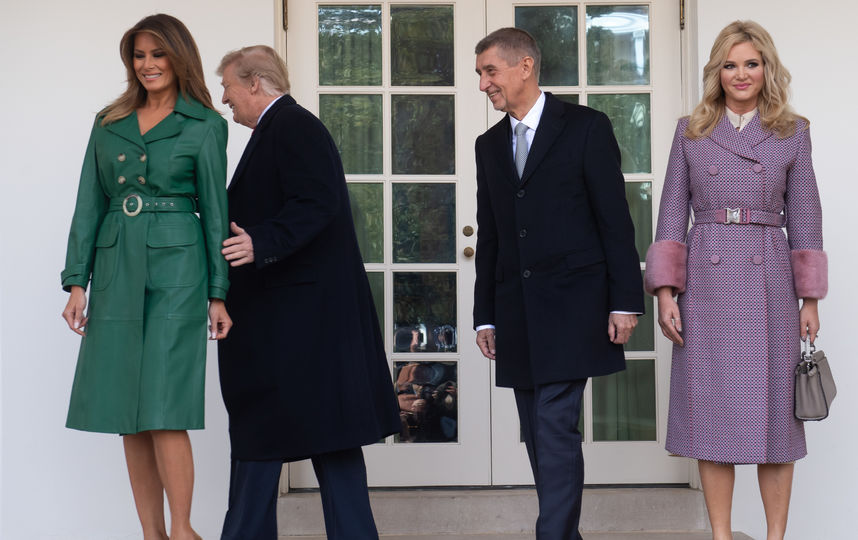 Дональд и Мелания Трамп вместе с Андреем Бабишем и Моникой Бабишовой. Фото AFP