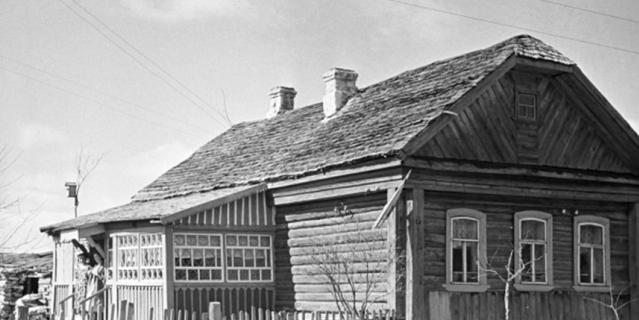 Дом, в котором Юрий Гагарин жил в детстве. Дом, в котором Юрий Гагарин жил в детстве.
